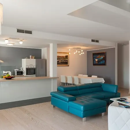 Apartment Penthouse *