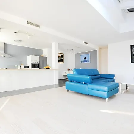 Apartment Penthouse